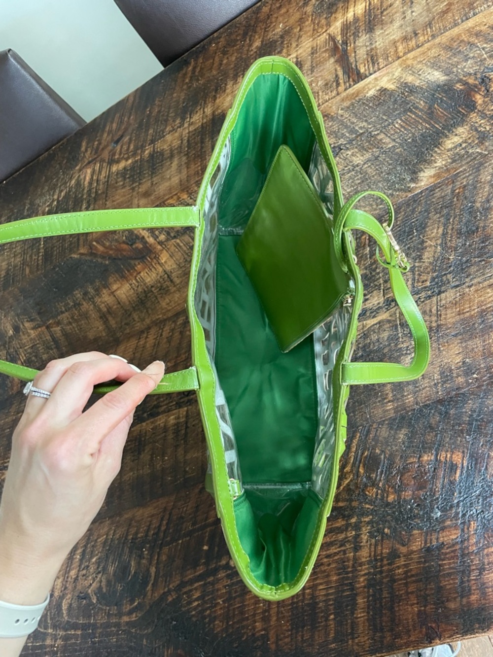 Tory Burch Green Laser-Cut Logo Tote - Picture 5 of 6